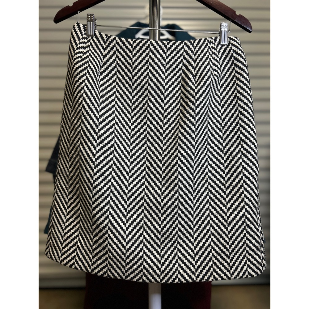 Talbots Skirt Women 10P Black White Chevron Wool A-Line Mini Herringbone Lined
